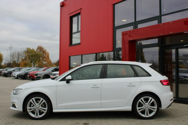 Audi A3 Sportback 40 e-tron sport
