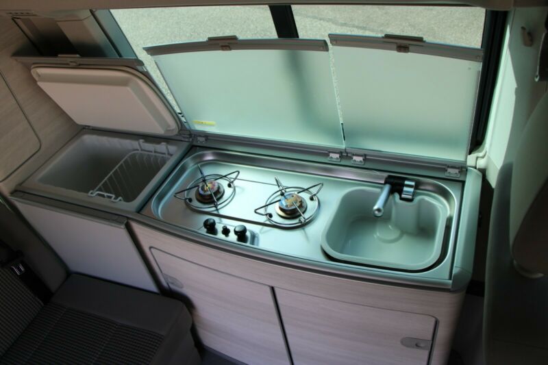 Volkswagen T6 California Coast DSG