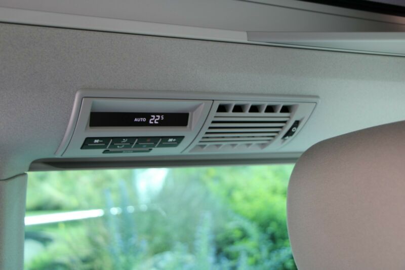 Volkswagen T6 California Coast DSG