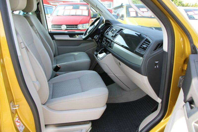 Volkswagen T6 California Coast DSG