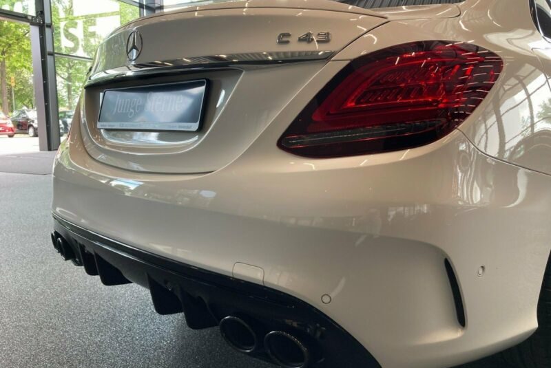 Mercedes-Benz AMG C 43  Pot d’échappement Perf