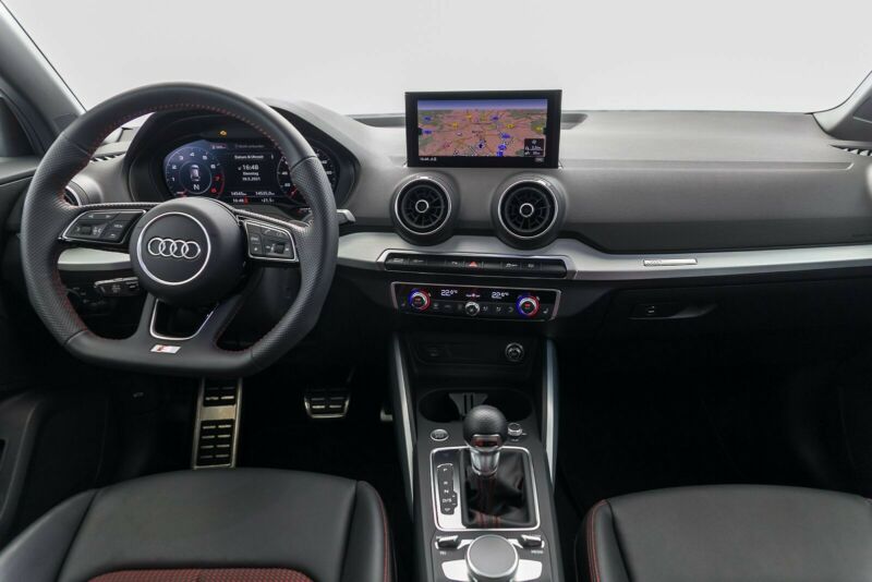 Audi Q2 sport 35 TFSI S tronic S-Line