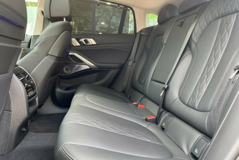BMW X6 M50i Forfait Connecté Pro
