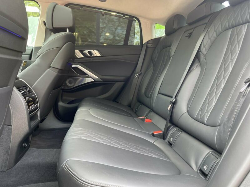 BMW X6 M50i Forfait Connecté Pro