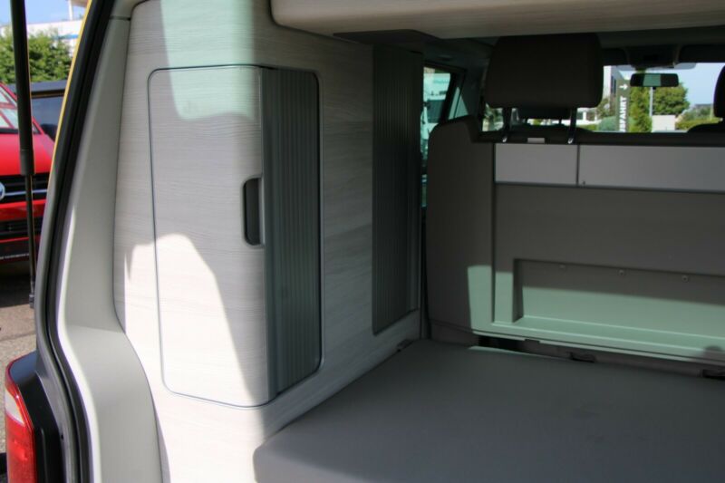 Volkswagen T6 California Coast DSG