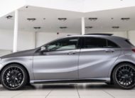 Mercedes A45 AMG échappement sport cuir