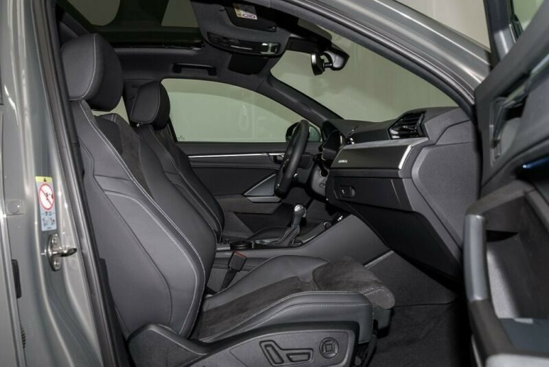 Audi Q3 Sportback 40 TDI  S LINE