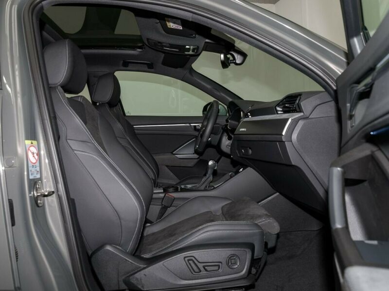 Audi Q3 Sportback 40 TDI  S LINE