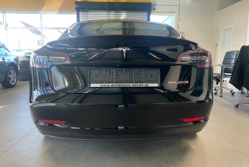 Tesla Model 3 Performance – transmission intégrale