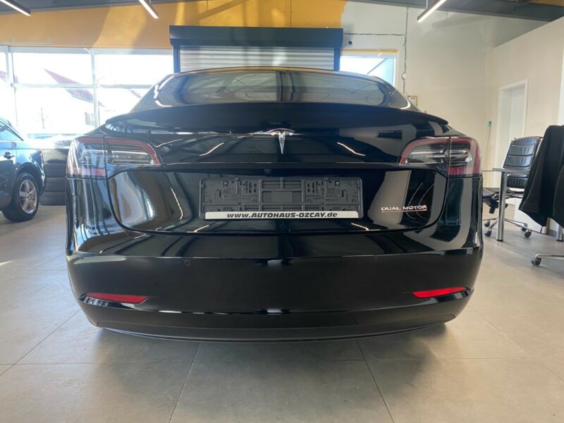 Tesla Model 3 Performance – transmission intégrale