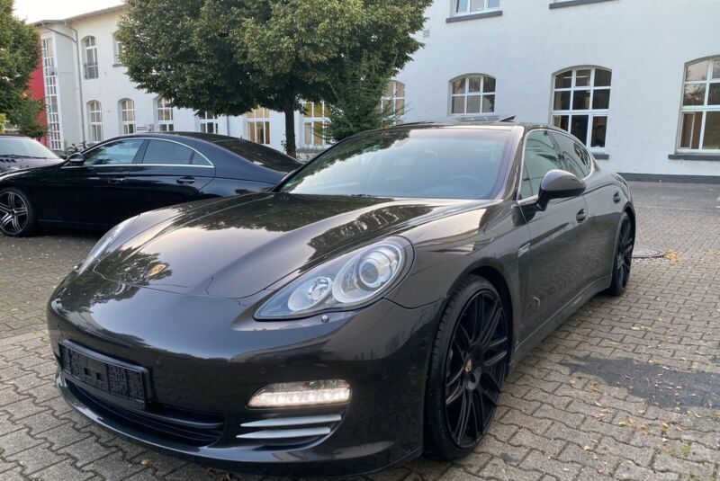 Porsche Panamera 4 S Jantes 22 POUCES Bi-Xénon