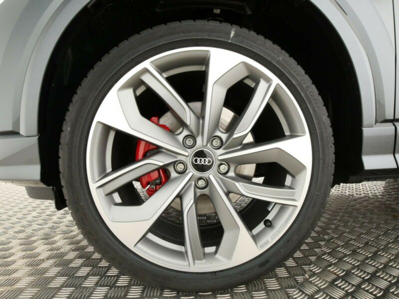 Audi Q2 35 TFSI S tronic * S line