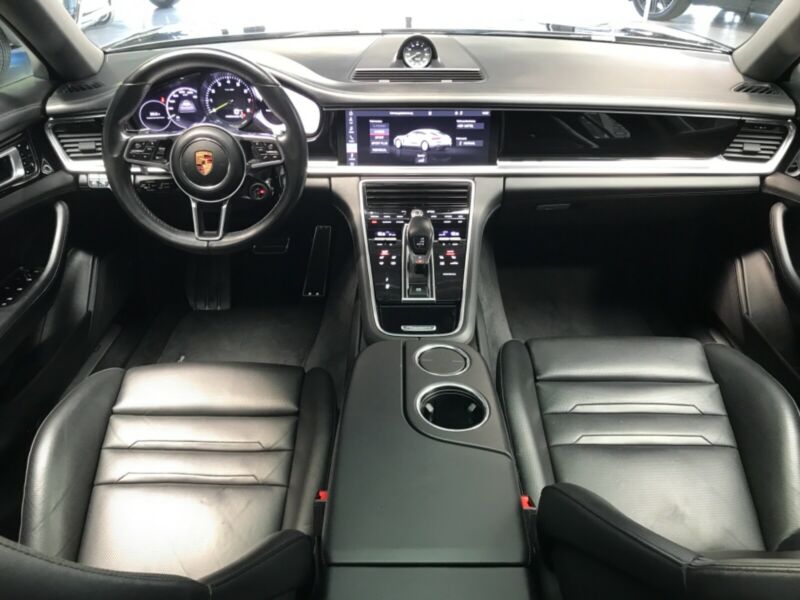 Porsche Panamera 4 Hybride électrique