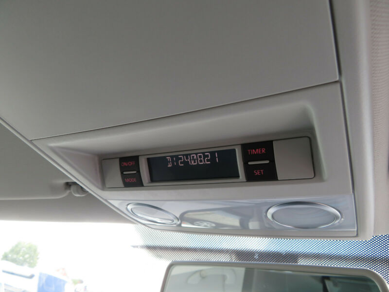 Volkswagen T5 California Beach avec kitchenette