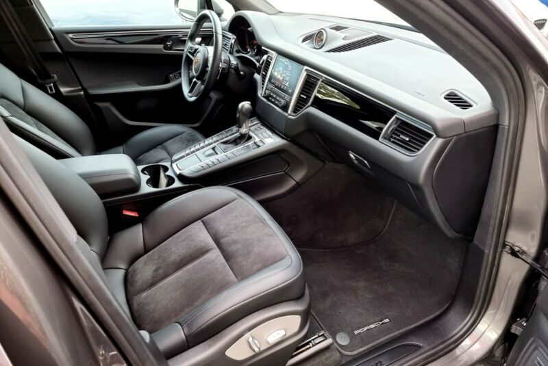 Porsche Macan Sport  BOSE  ALCANTARA PANORAMA
