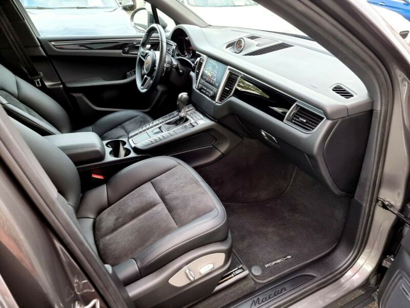 Porsche Macan Sport  BOSE  ALCANTARA PANORAMA