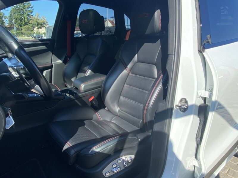 Porsche Macan GTS PDK PANO NAV BOSE