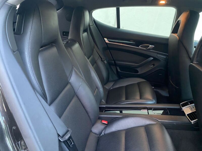 Porsche Panamera 4 S Jantes 22 POUCES Bi-Xénon