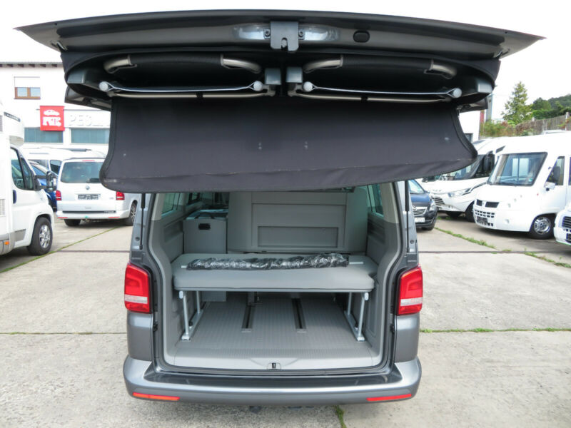 Volkswagen T5 California Beach avec kitchenette
