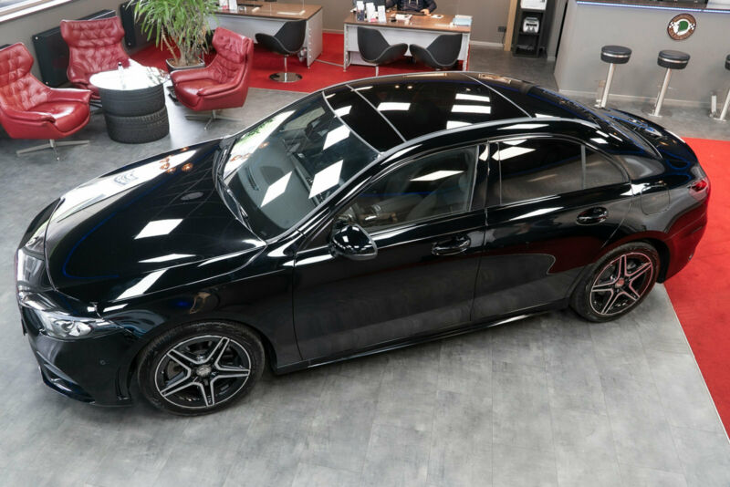 Mercedes-Benz A 250 AMG-LINE