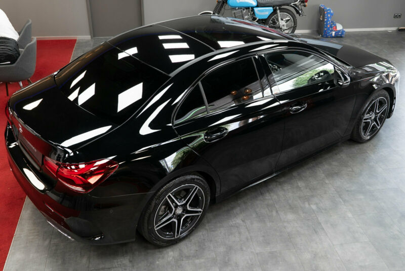 Mercedes-Benz A 250 AMG-LINE
