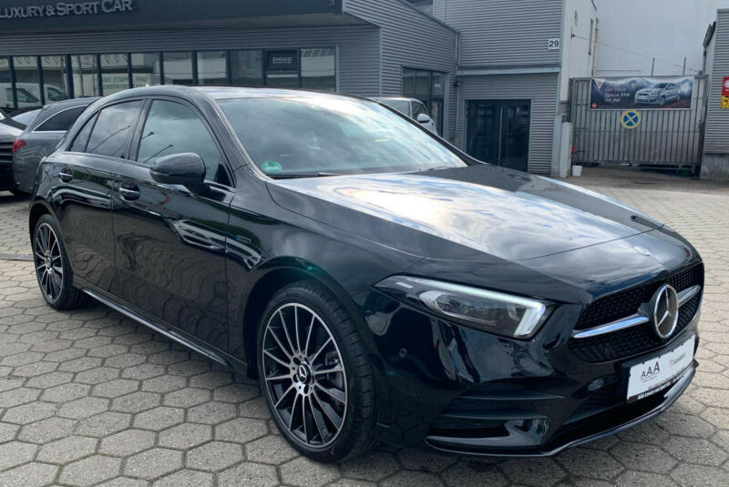 Mercedes Classe A 250 AMG * Navi * Pano *