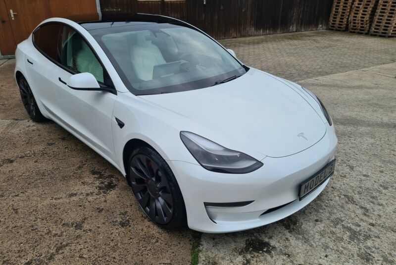 Tesla Model 3 PERFORMANCE Q1 FL