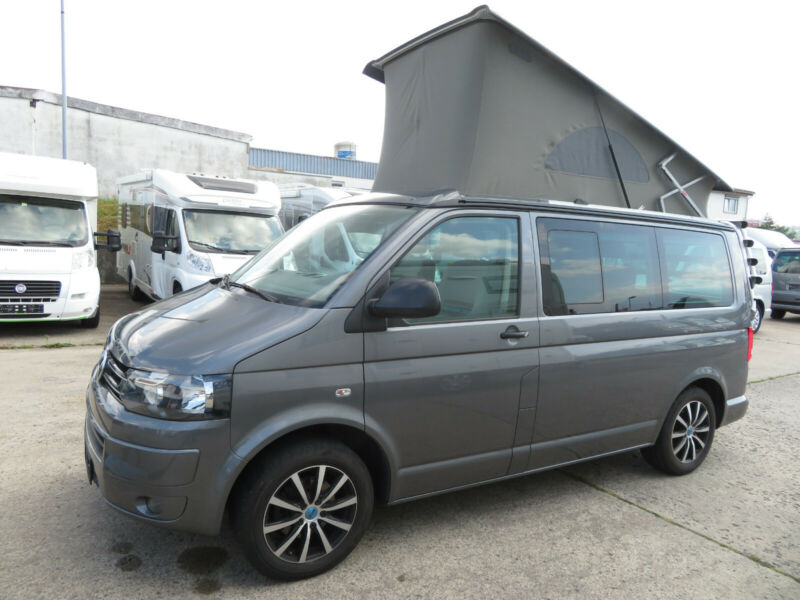 Volkswagen T5 California Beach avec kitchenette