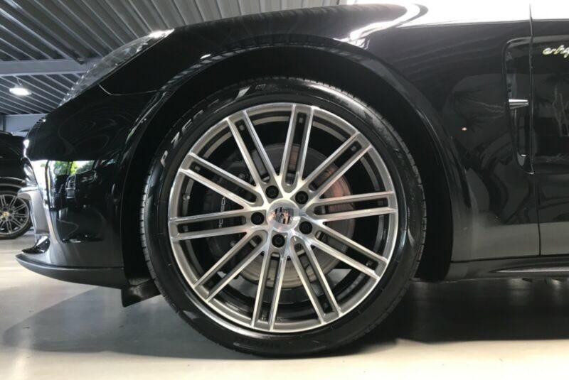 Porsche Panamera 4 Hybride électrique