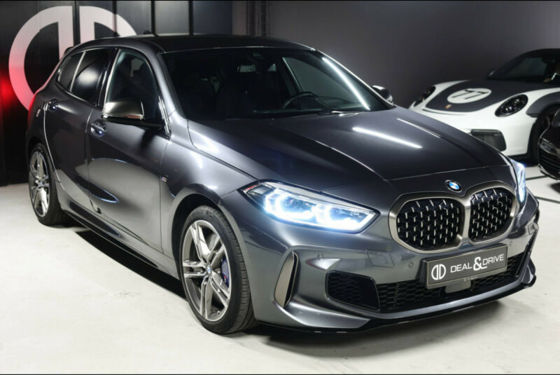 BMW 135 i XDRIVE 5-Tr AUTO  VIRTUEL