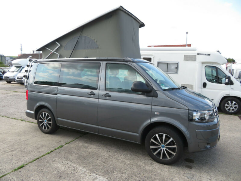 Volkswagen T5 California Beach avec kitchenette