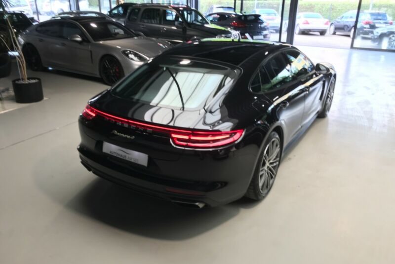 Porsche Panamera 4 Hybride électrique