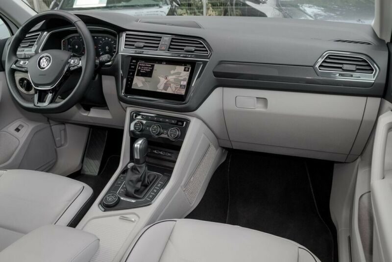 Volkswagen Tiguan 2.0 TDI DSG R-Line Cuir