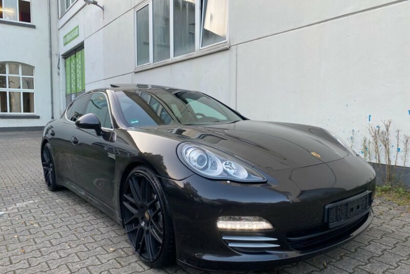 Porsche Panamera 4 S Jantes 22 POUCES Bi-Xénon