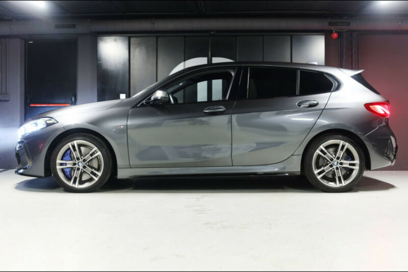 BMW 135 i XDRIVE 5-Tr AUTO  VIRTUEL