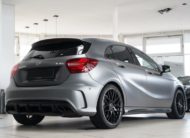Mercedes A45 AMG échappement sport cuir