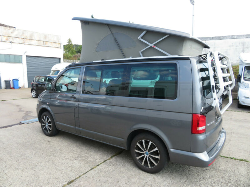 Volkswagen T5 California Beach avec kitchenette