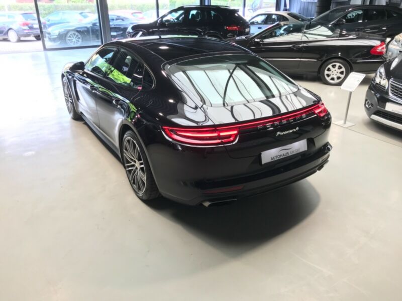 Porsche Panamera 4 Hybride électrique