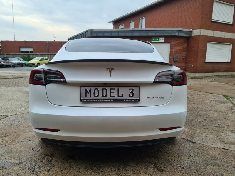 Tesla Model 3 PERFORMANCE Q1 FL