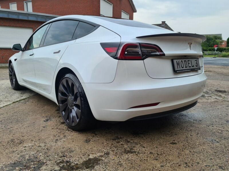 Tesla Model 3 PERFORMANCE Q1 FL