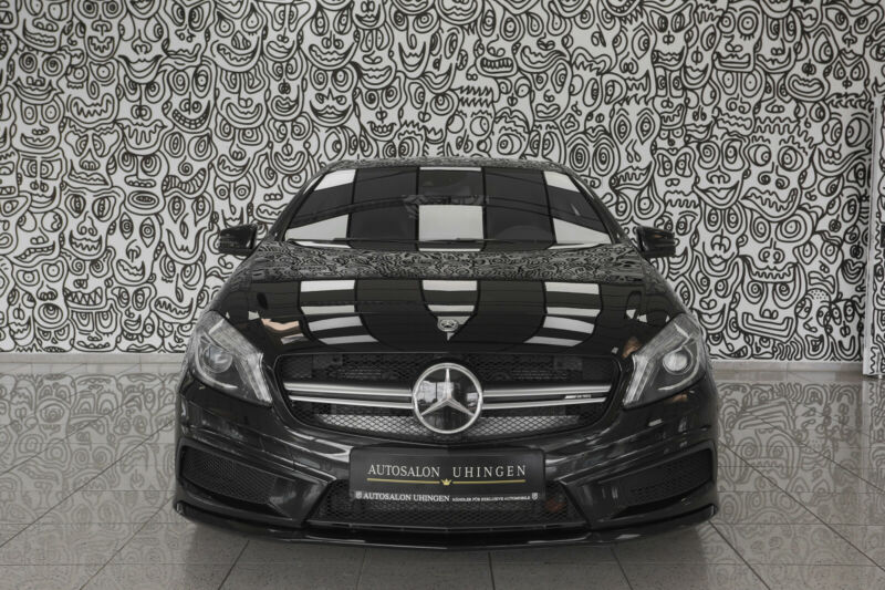 Mercedes-Benz A 45 AMG PERFORMANCE