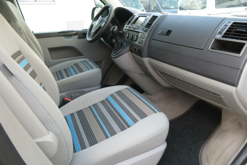 Volkswagen T5 California Beach avec kitchenette