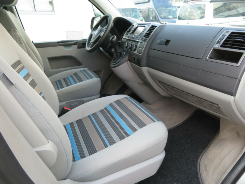 Volkswagen T5 California Beach avec kitchenette