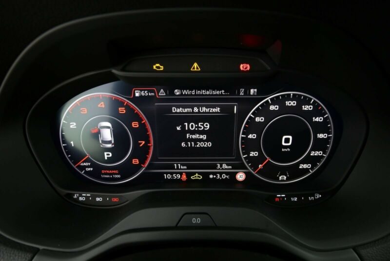 Audi Q2 35 TFSI S tronic * S line