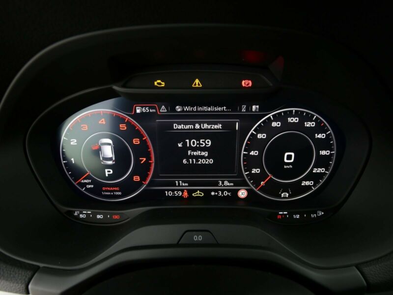 Audi Q2 35 TFSI S tronic * S line