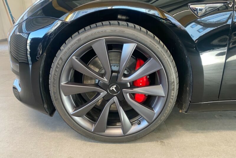 Tesla Model 3 Performance – transmission intégrale