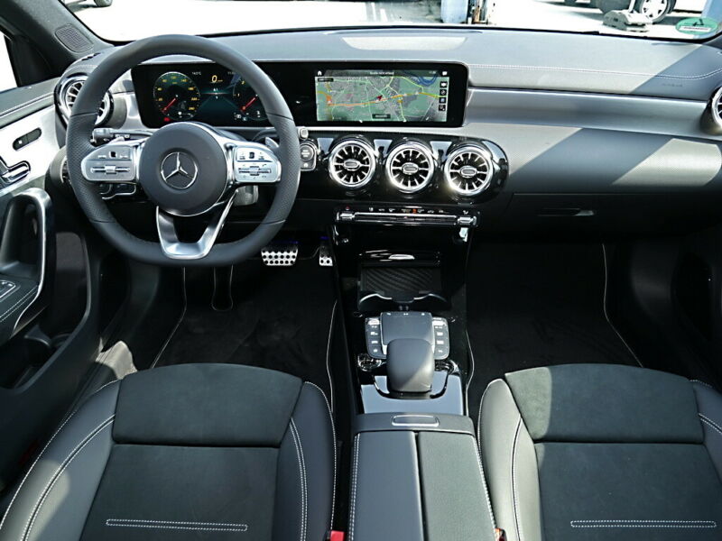Mercedes-Benz A 220 d  AMG EDITION