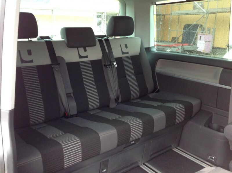Volkswagen T5 Multivan United AHK 7 places
