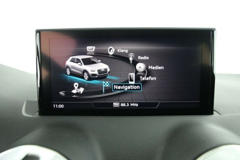 Audi Q2 35 TFSI S tronic * S line