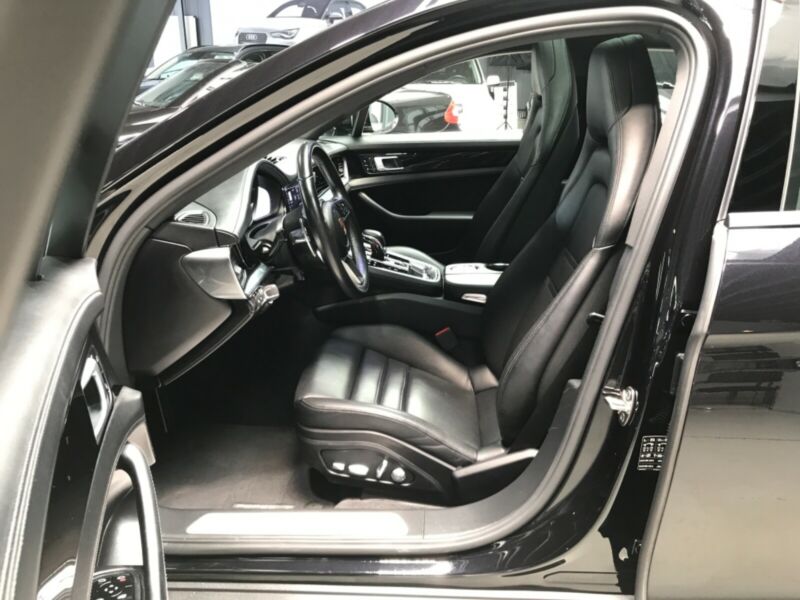 Porsche Panamera 4 Hybride électrique